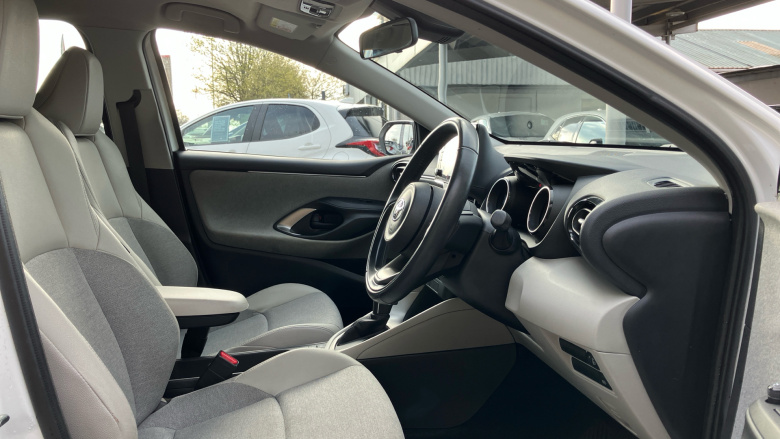 Toyota Yaris 1.5 Hybrid Excel 5dr CVT Hybrid Hatchback